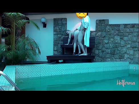 ❤️ A főnök meghívja a szobalányt a medencébe, de nem tud ellenállni egy forró Házi készítésű pornó at hu.sexygirlspics-com.ru
